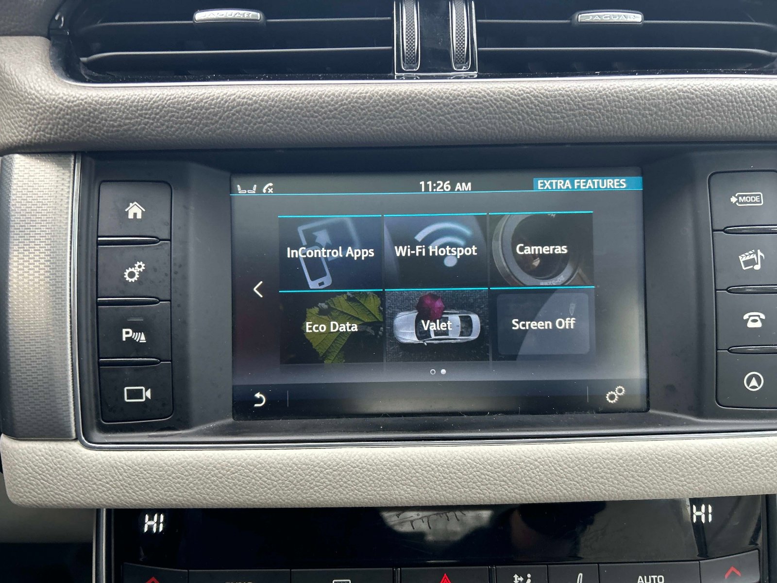 Used 2016 Jaguar XF Prestige image 30