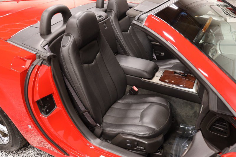 Used 2007 Cadillac XLR RWD image 46