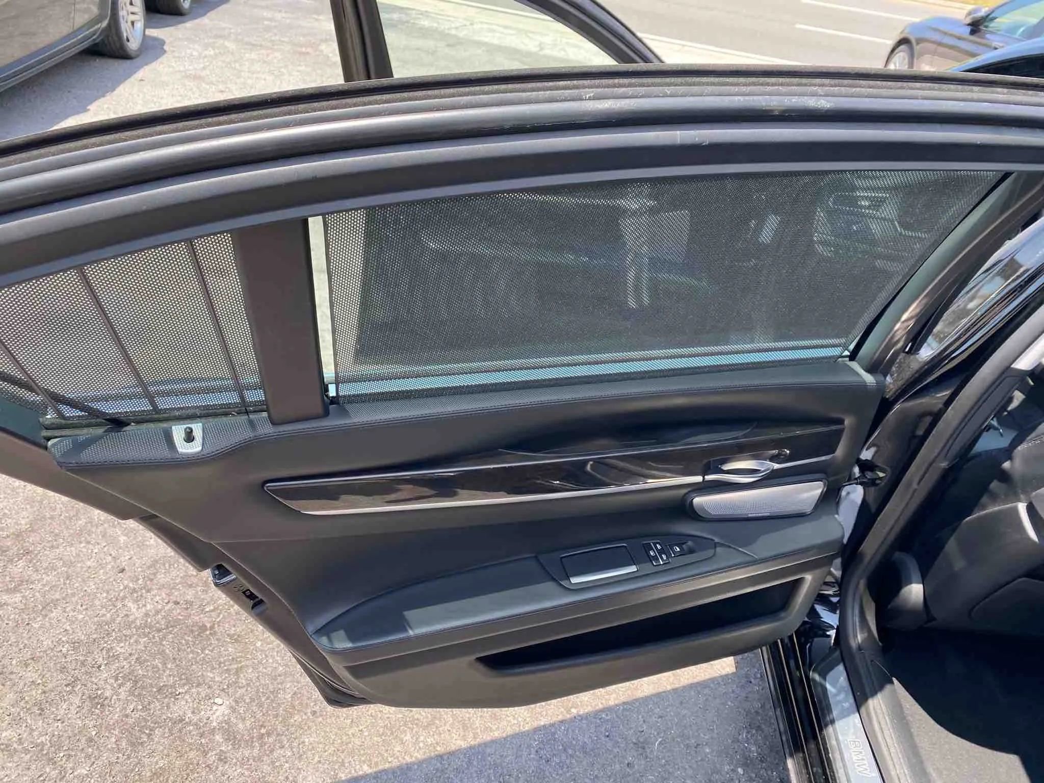 Used 2013 BMW 750Li image 26