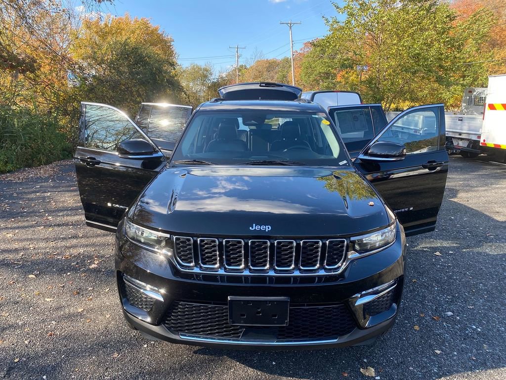 Used 2023 Jeep Grand Cherokee 4WD 4xe image 30