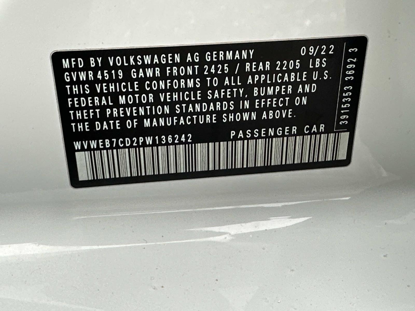 Used 2023 Volkswagen Golf R 2.0T DSG AWD image 18