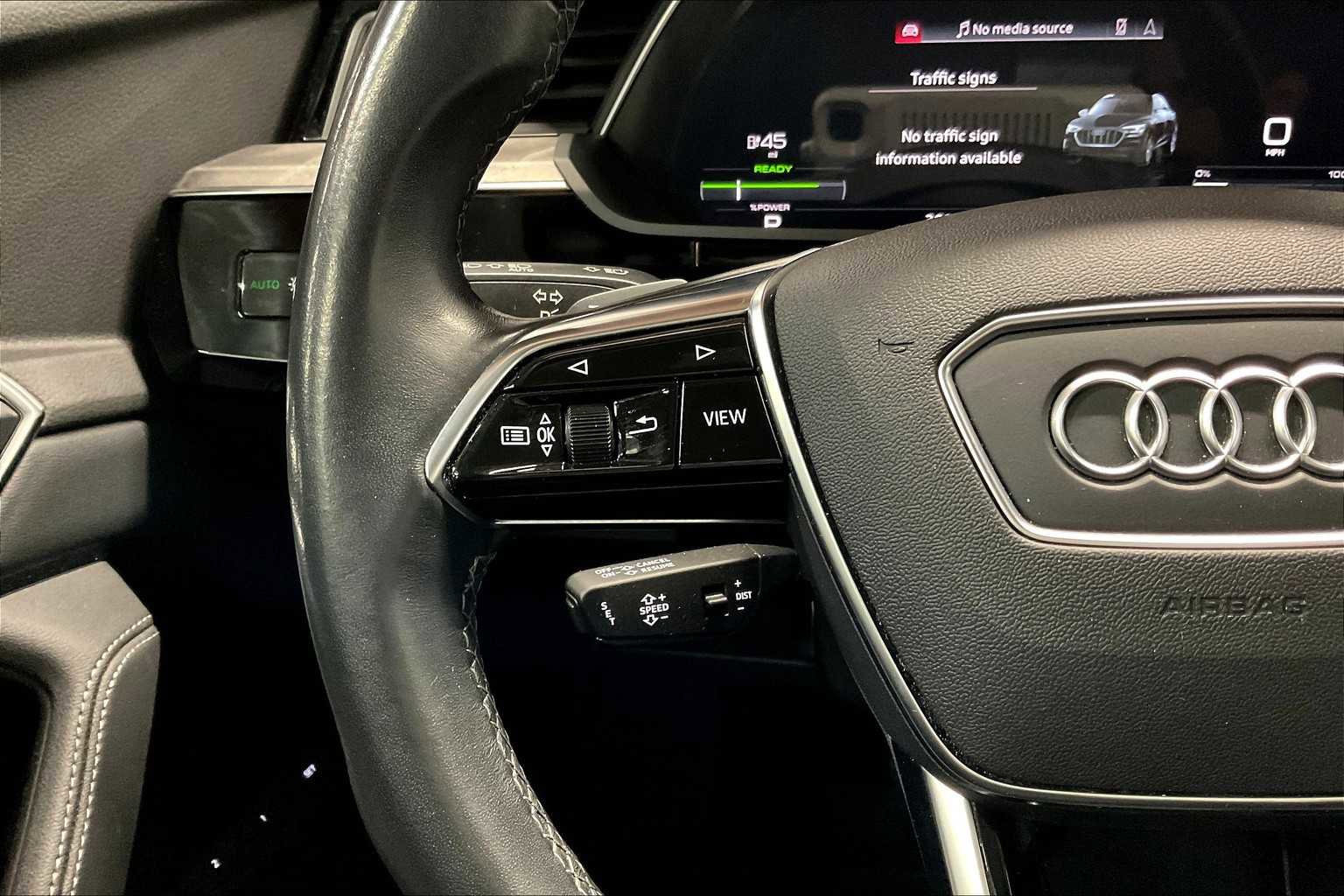 Certified 2022 Audi e-tron Premium Plus w/ Premium Plus Package image 19