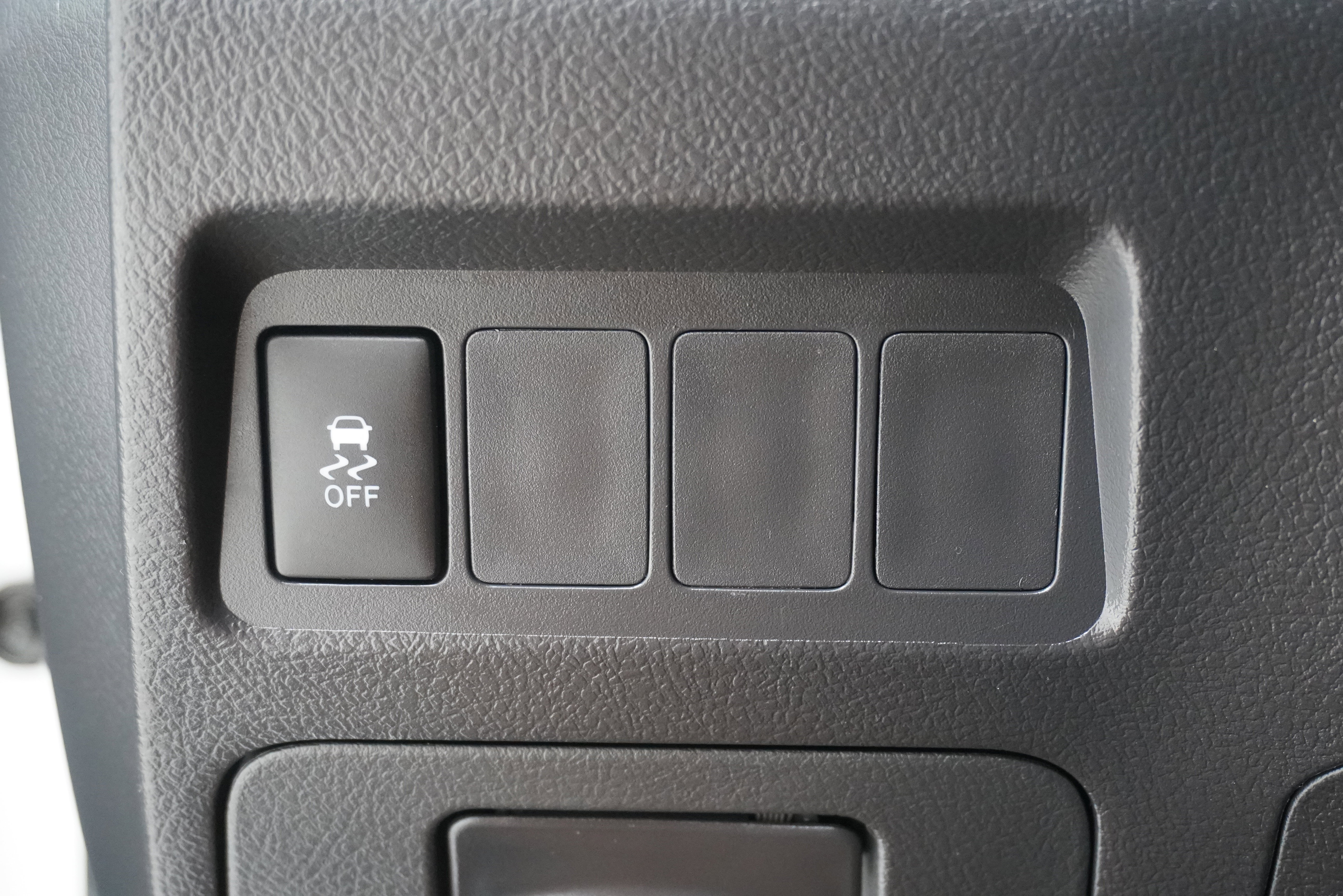 Used 2012 Toyota Matrix S image 18