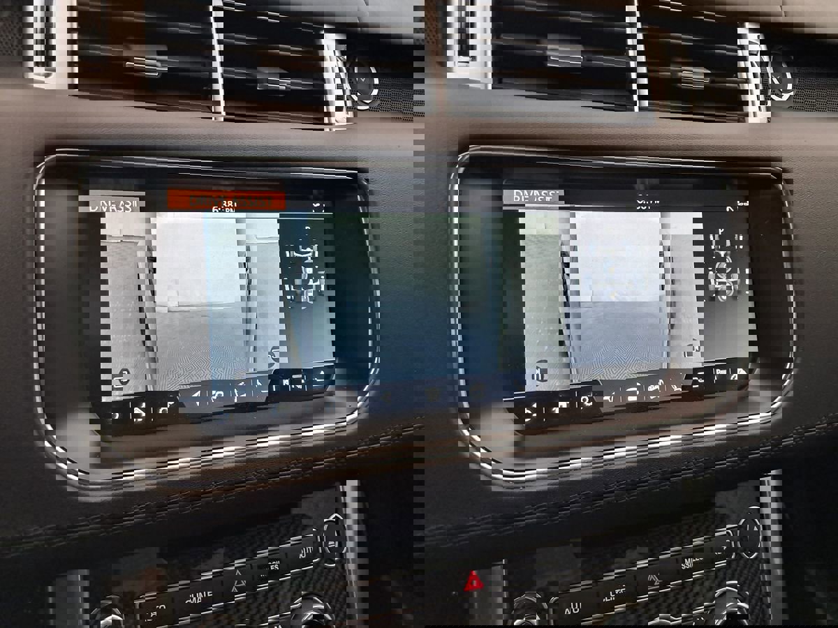 Used 2017 Land Rover Range Rover Sport SVR AWD/4WD image 36