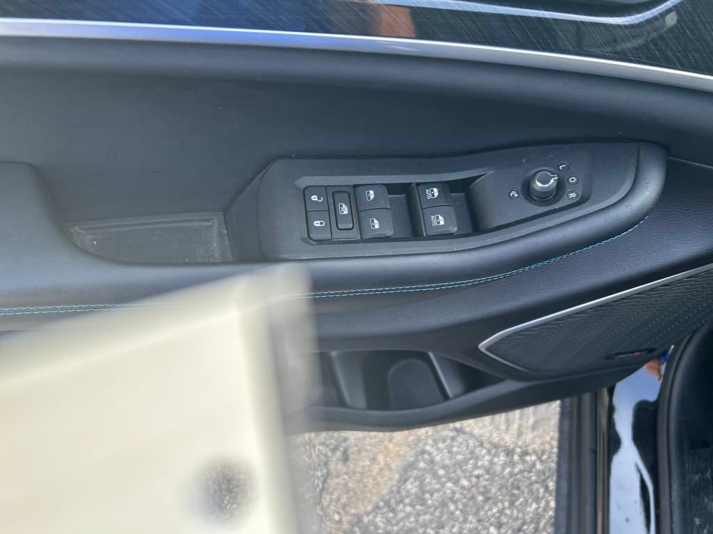 New 2024 Jeep Grand Cherokee Trailhawk w/ Luxury Tech Group III AWD/4WD image 12