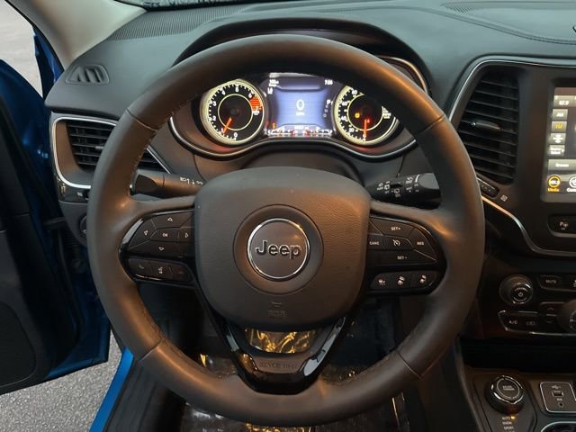 Used 2023 Jeep Cherokee Altitude Lux image 18