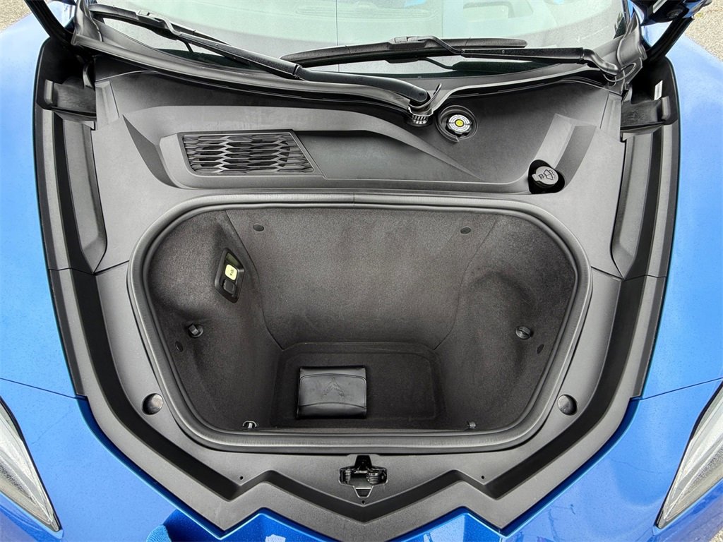 Used 2021 Chevrolet Corvette Stingray Premium Cpe w/ Z51 Performance Package image 24