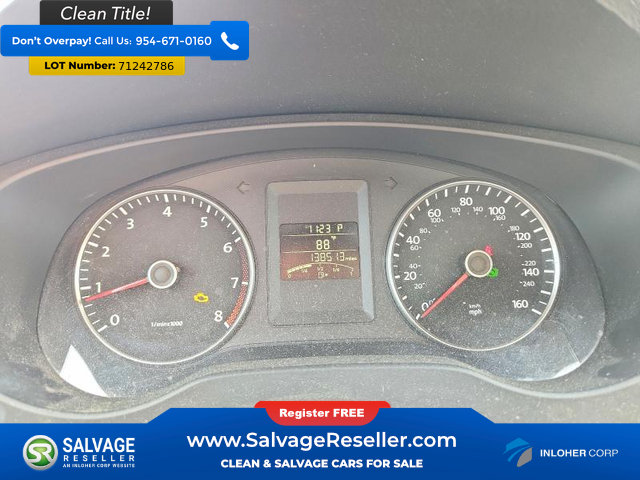 Used 2013 Volkswagen Jetta SE FWD image 12