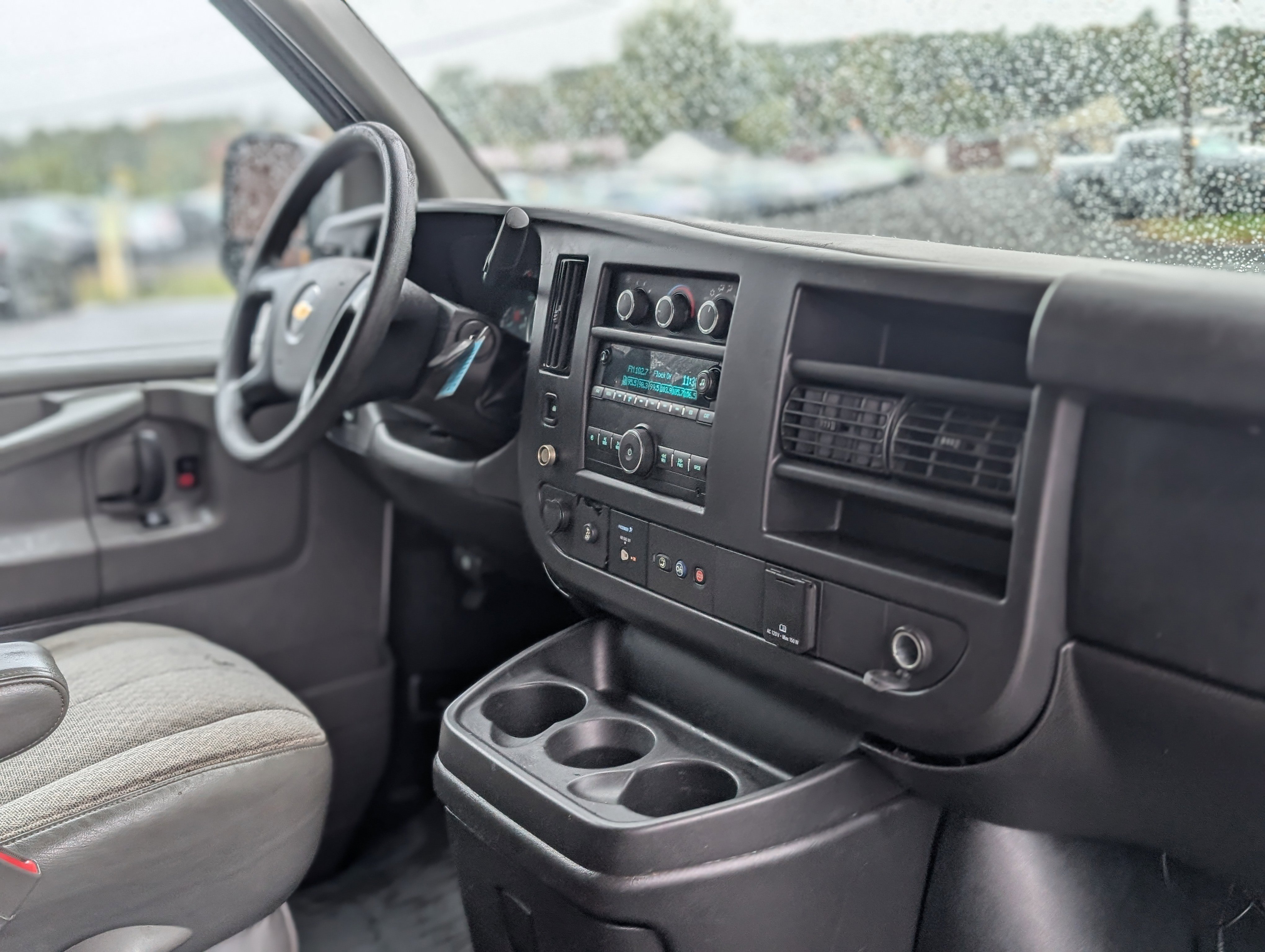 Used 2015 Chevrolet Express 3500 LT w/ LT Preferred Equipment Group image 39