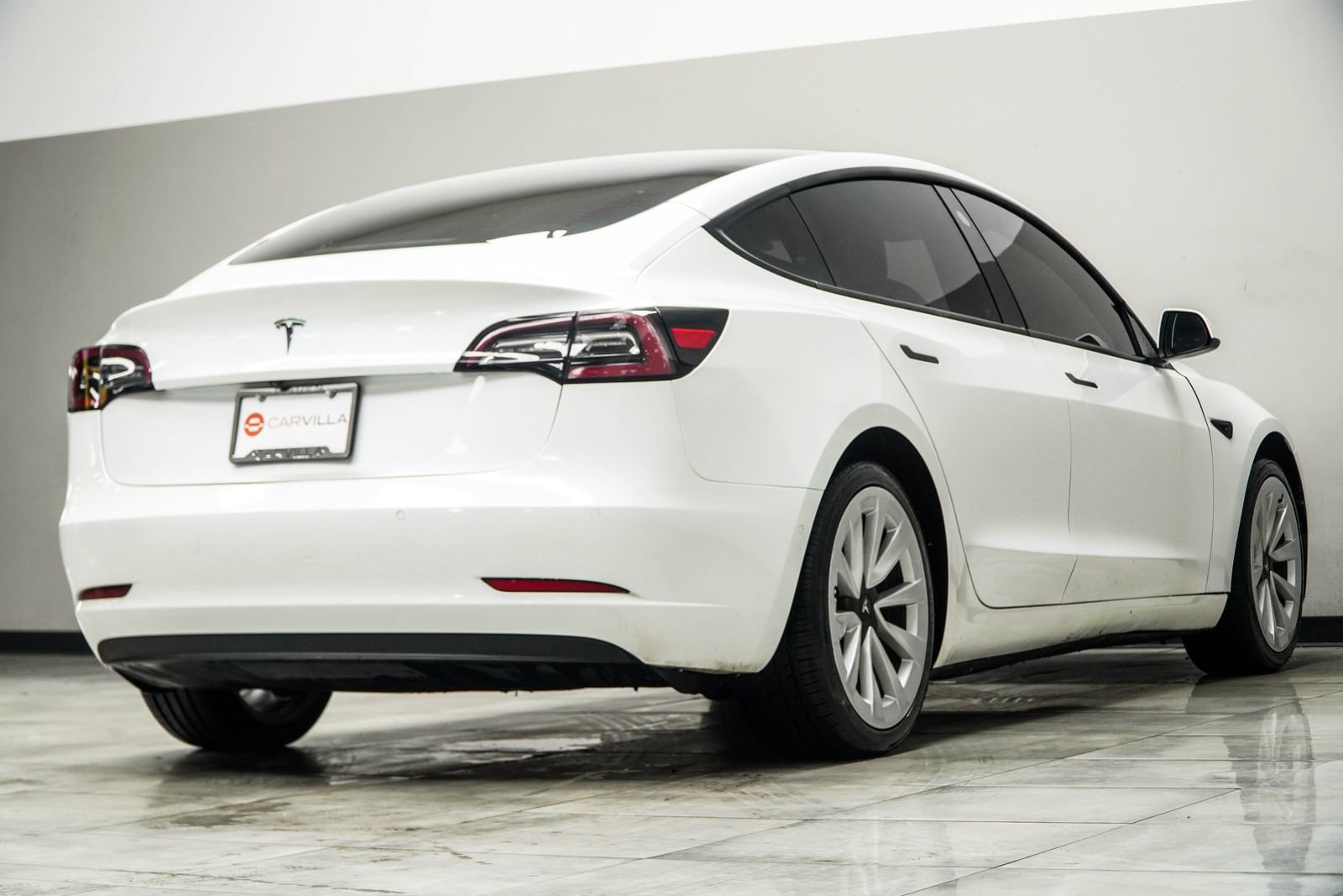 Used 2021 Tesla Model 3 Standard Range Plus image 12