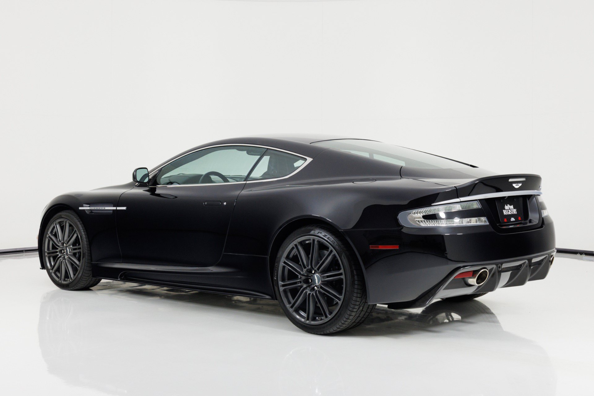 Used 2009 Aston Martin DBS Coupe RWD image 5