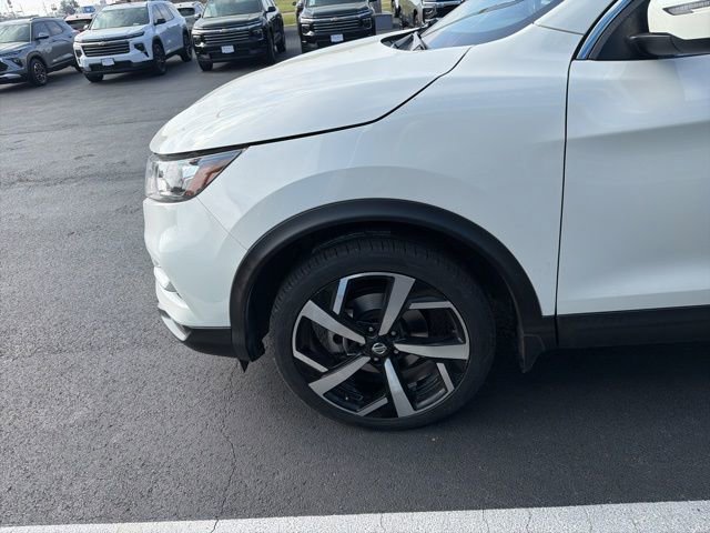 Used 2022 Nissan Rogue Sport SL image 4
