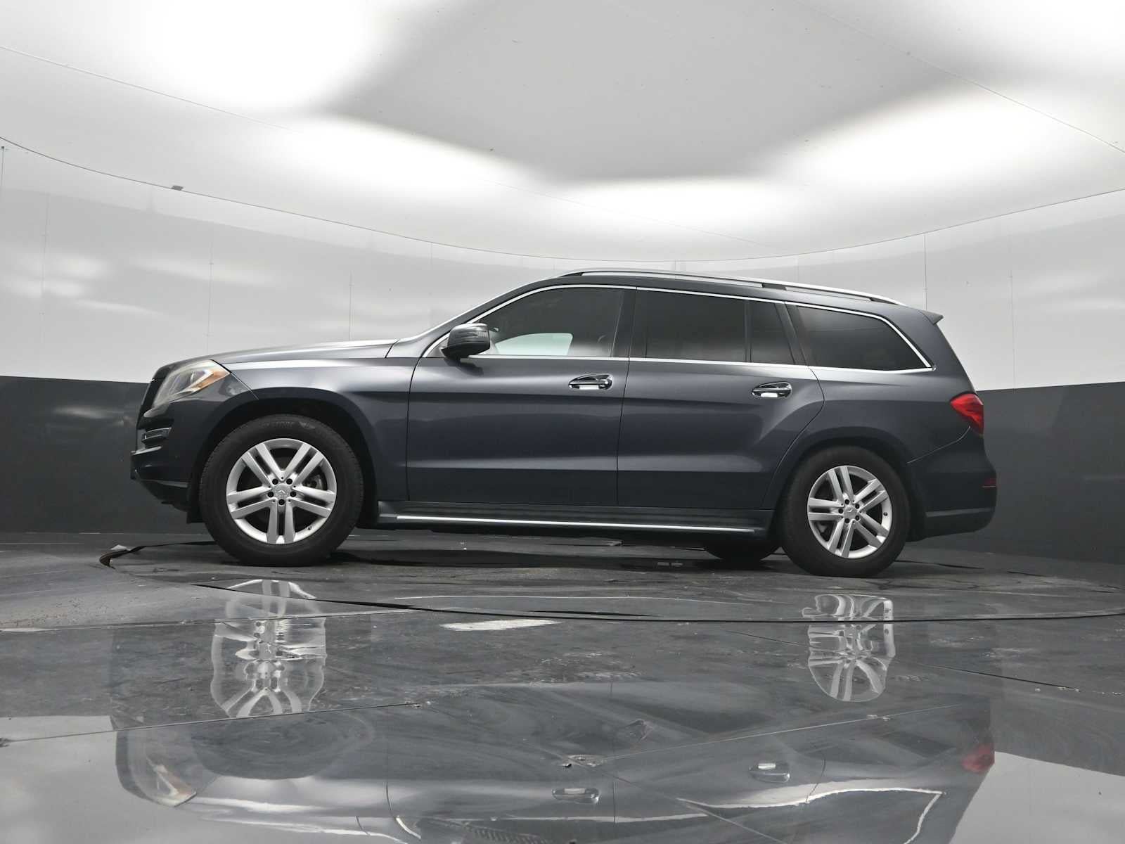 Used 2014 Mercedes-Benz GL 450 4MATIC image 21