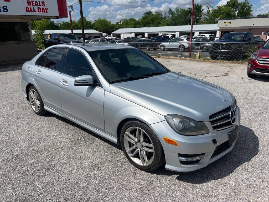 Used 2014 Mercedes-Benz C 300 4MATIC Sedan image 3