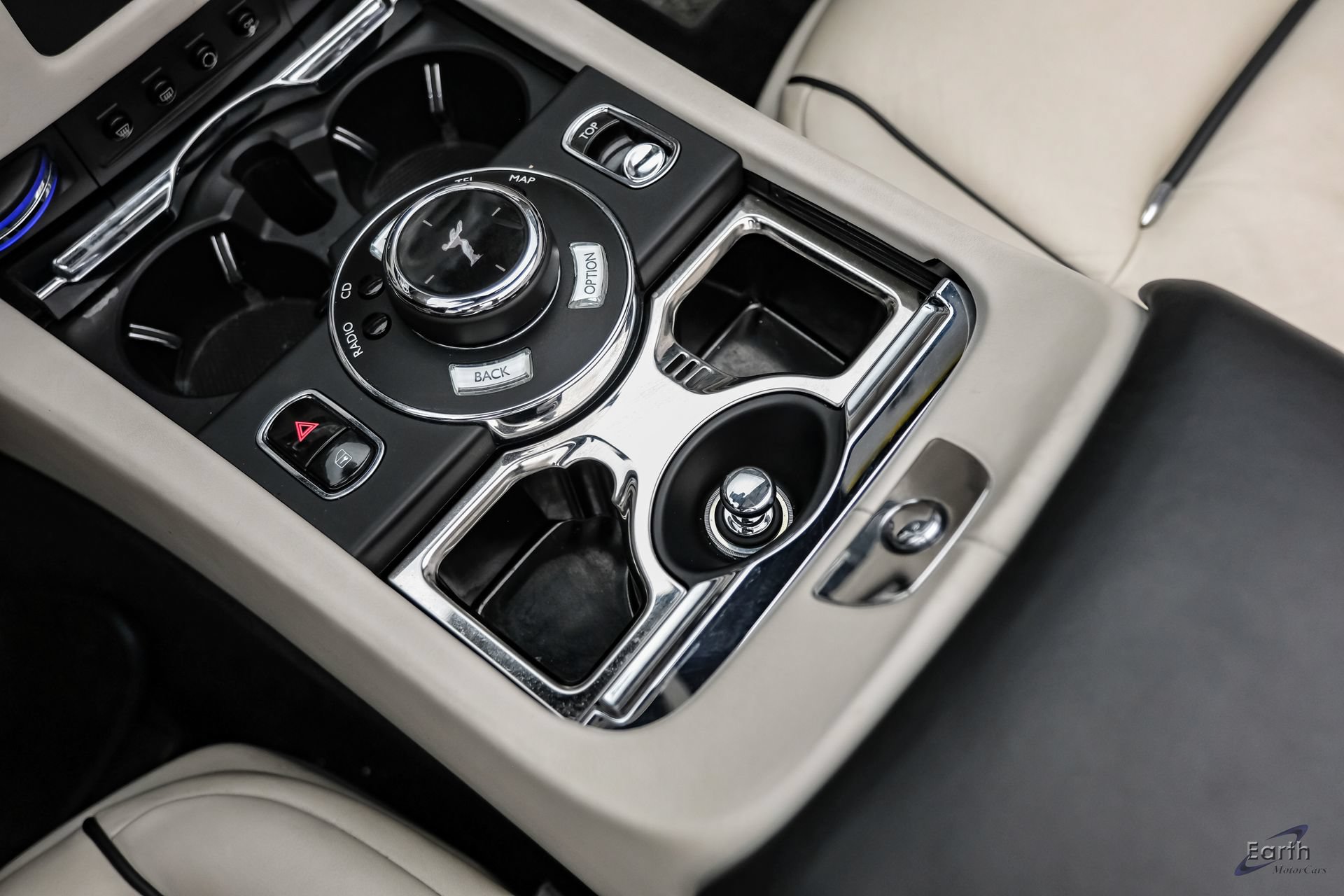 Used 2017 Rolls-Royce Dawn RWD image 66