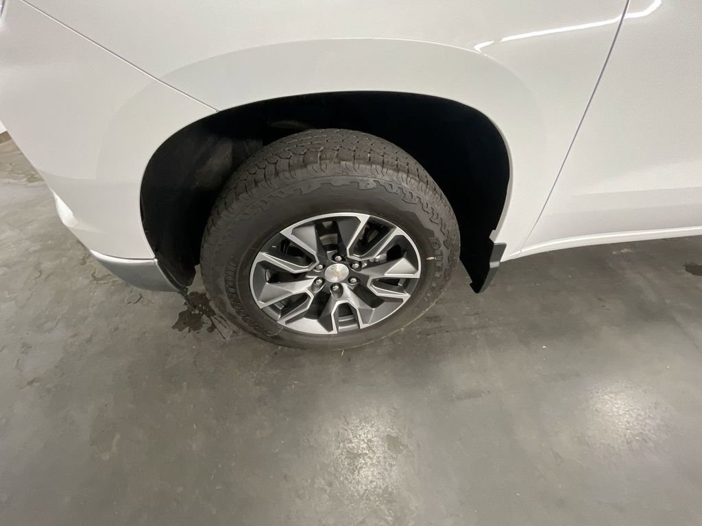 Used 2023 Chevrolet Silverado 1500 LT image 31