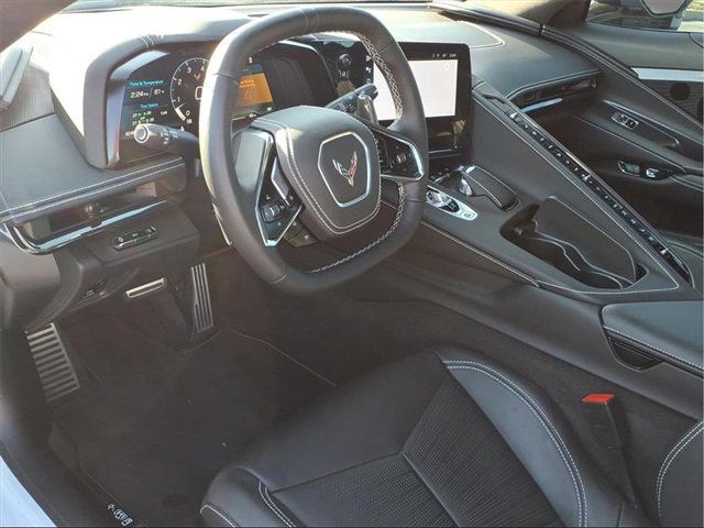 Used 2024 Chevrolet Corvette Stingray Premium Conv w/ Z51 Performance Package image 8