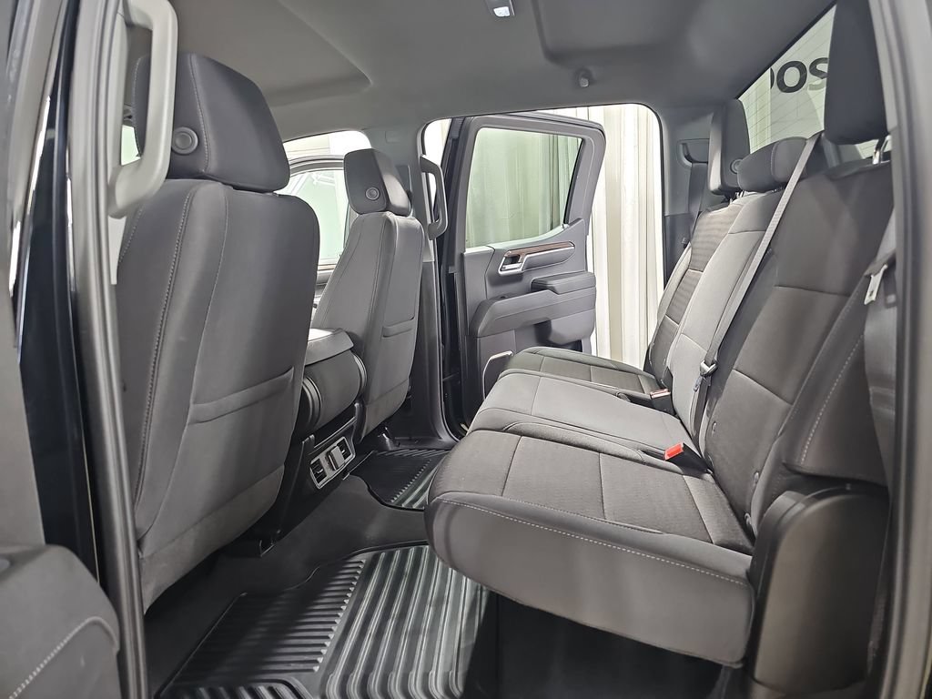 Certified 2024 Chevrolet Silverado 1500 LT AWD/4WD image 17