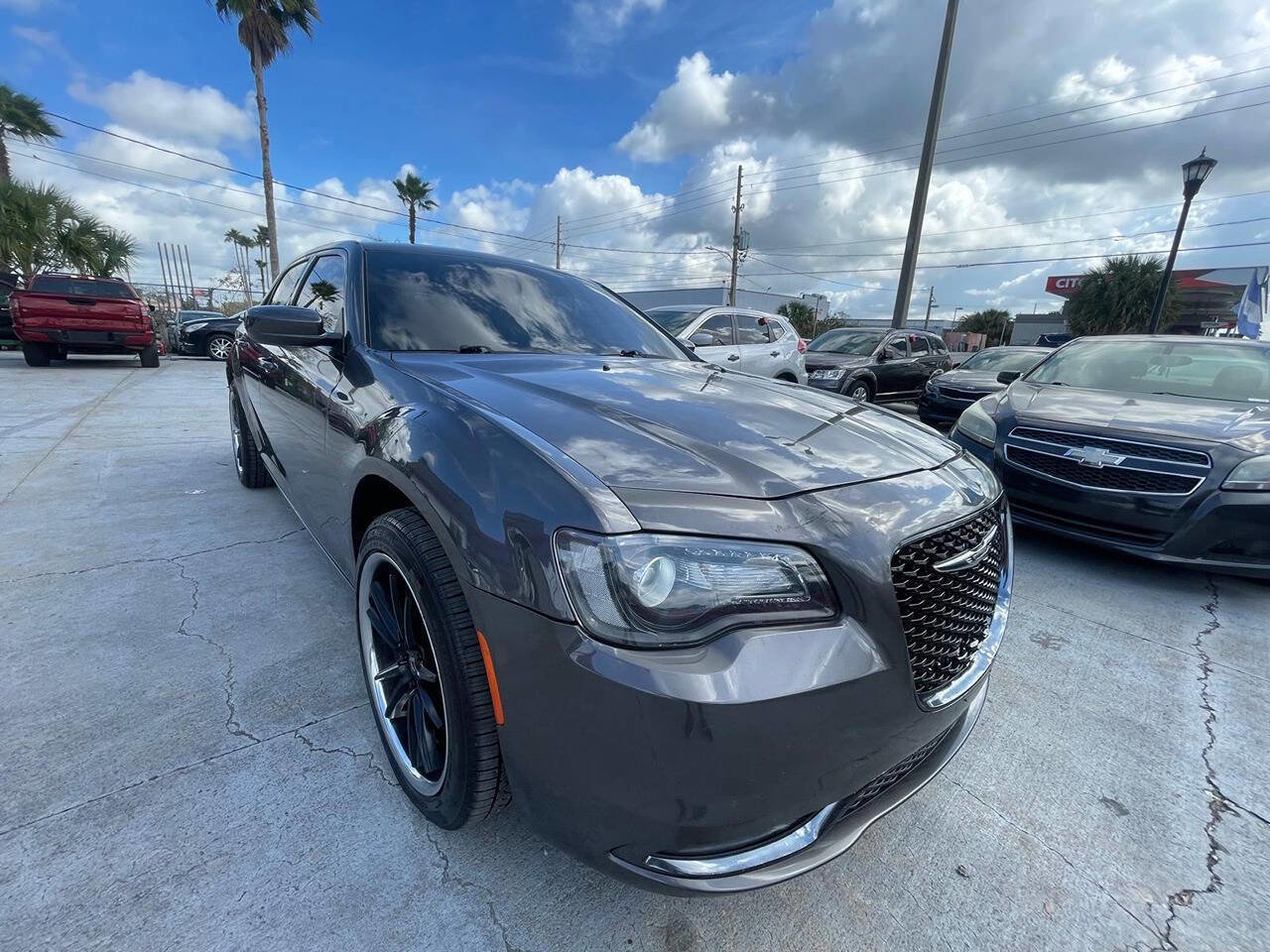 Used 2019 Chrysler 300 S image 10