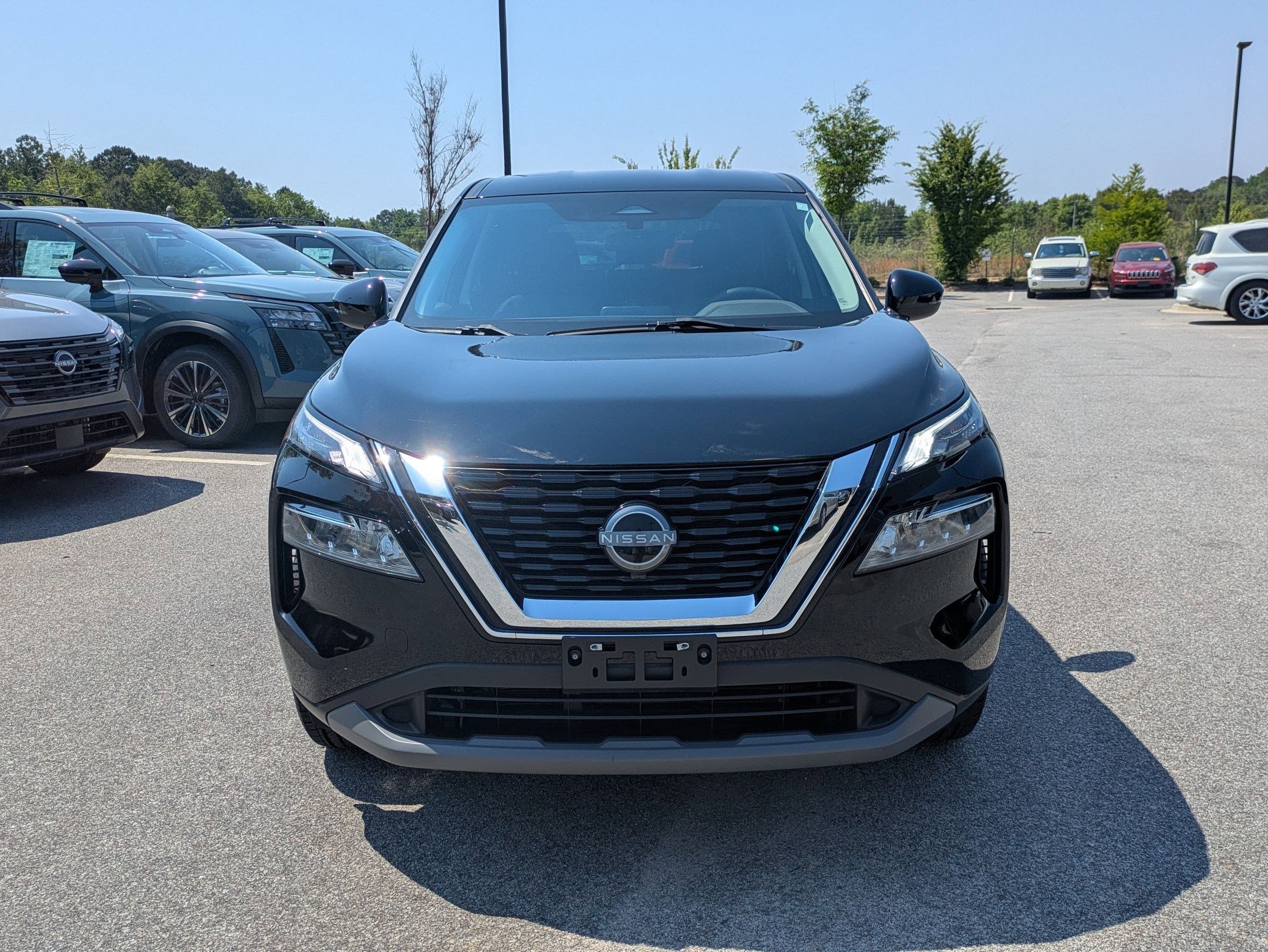 Certified 2023 Nissan Rogue SV FWD image 9