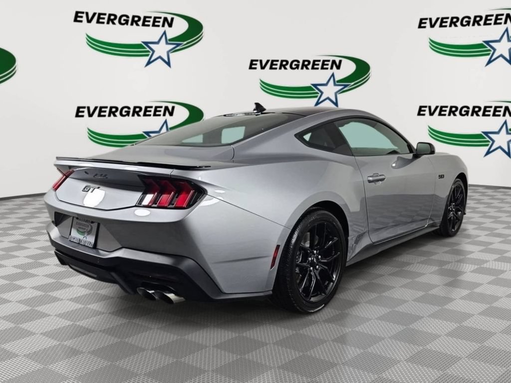 Used 2025 Ford Mustang GT RWD image 5