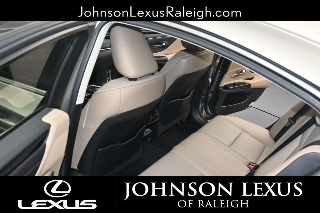 Used 2021 Lexus ES 300h w/ Premium Package FWD image 12