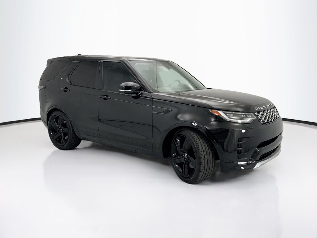 Used 2024 Land Rover Discovery Metropolitan Edition AWD/4WD image 3