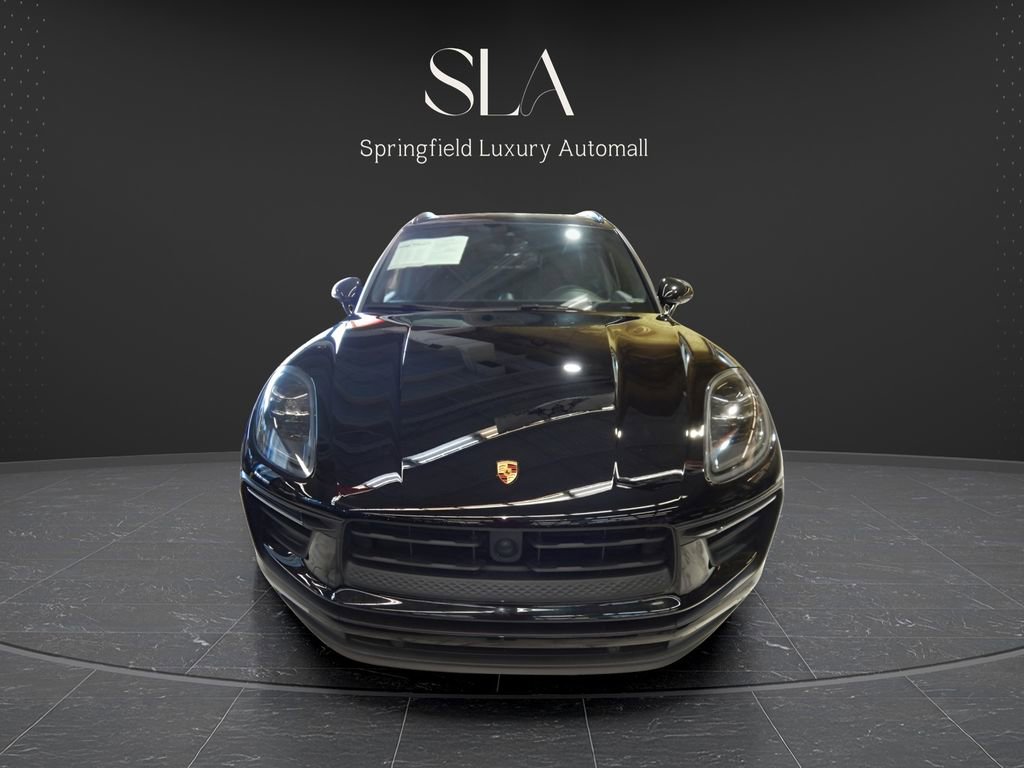 Used 2022 Porsche Macan image 2