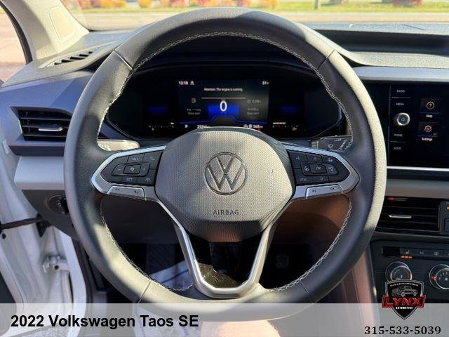 Used 2022 Volkswagen Taos SE w/ Panoramic Sunroof Package image 27