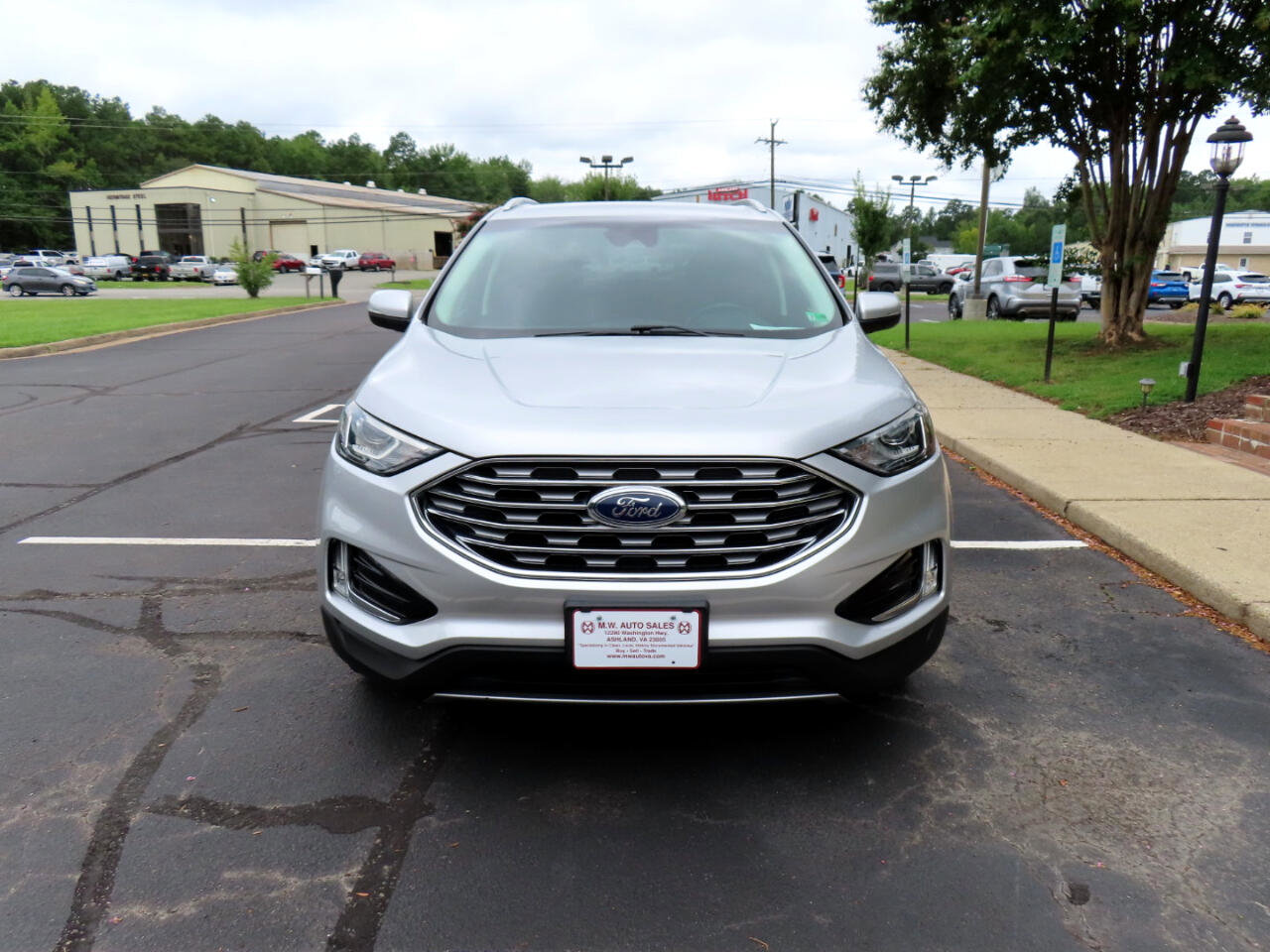 Used 2019 Ford Edge SEL image 12