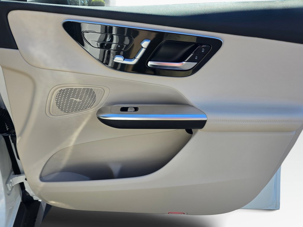 New 2027 Mercedes-Benz GLC 300 4MATIC image 23