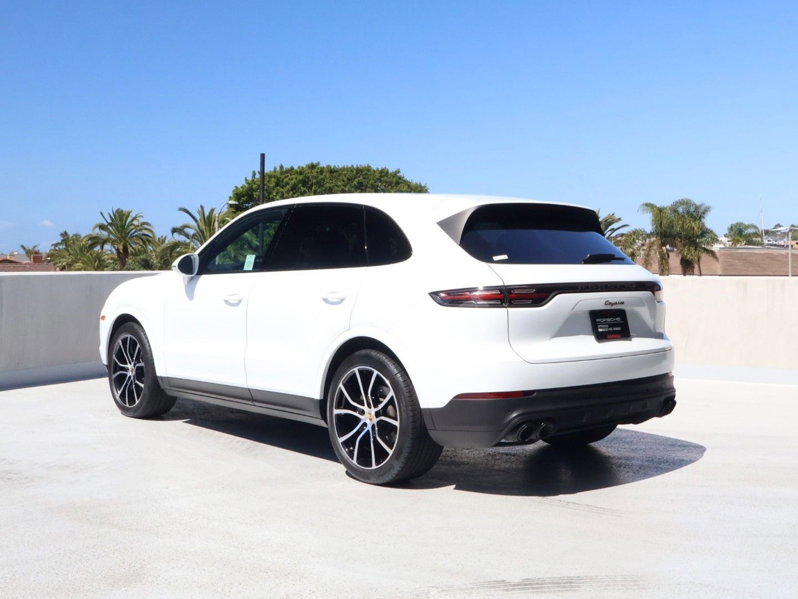 Certified 2023 Porsche Cayenne image 3