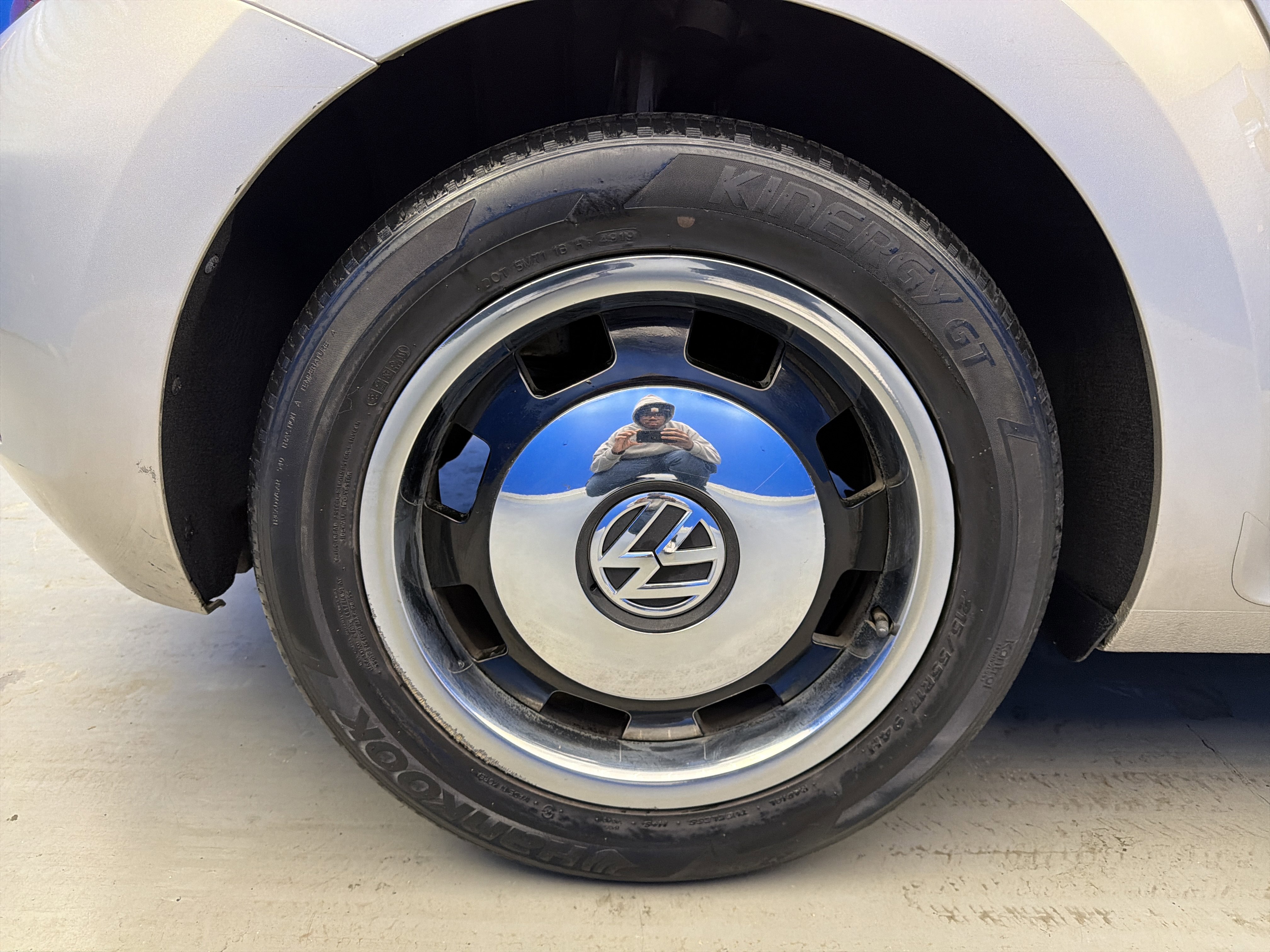 Used 2013 Volkswagen Beetle 2.5 image 9