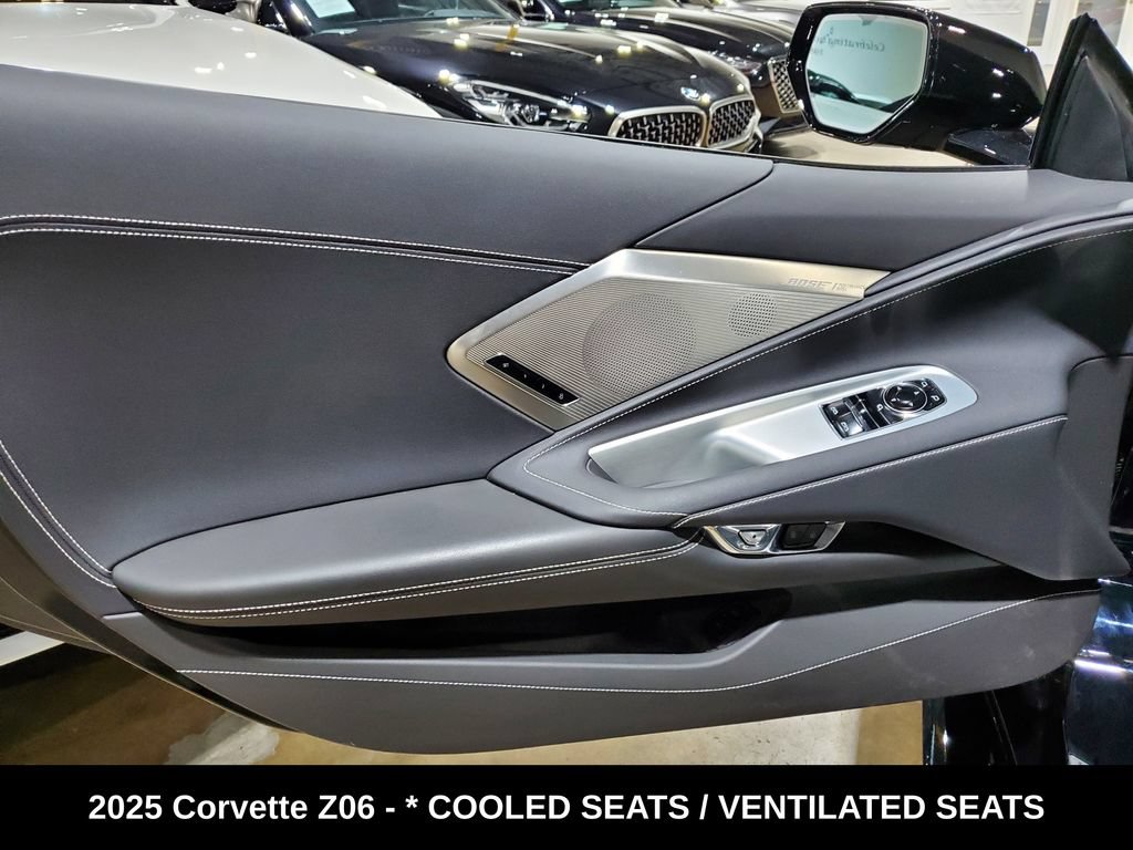 Used 2025 Chevrolet Corvette Z06 RWD image 8