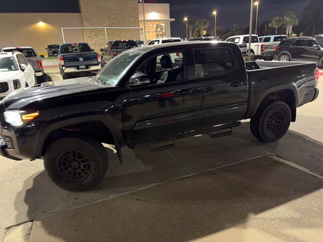 Used 2022 Toyota Tacoma TRD Pro AWD/4WD image 2