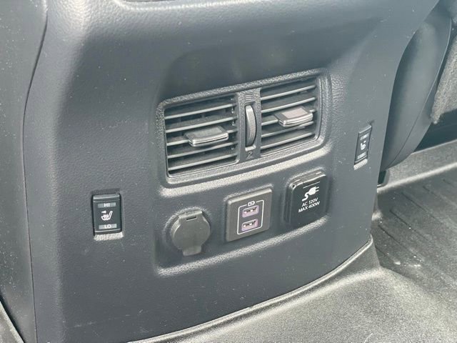 Used 2020 Nissan Titan PRO-4X w/ Pro-4x Convenience Package image 9