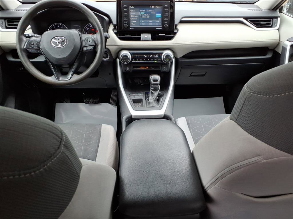 Used 2021 Toyota RAV4 XLE FWD image 13