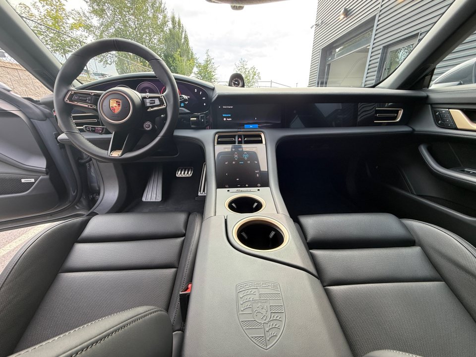 New 2026 Porsche Taycan 4S AWD/4WD image 16