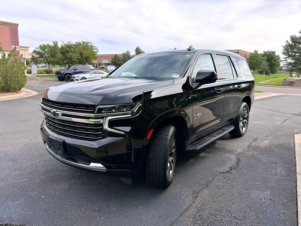 Used 2023 Chevrolet Tahoe LT w/ Luxury Package AWD/4WD image 4
