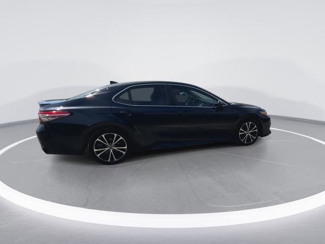 Used 2019 Toyota Camry SE image 11
