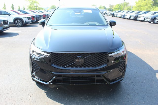 New 2026 Volvo XC60 B5 Ultra w/ Protection Package Premier image 8