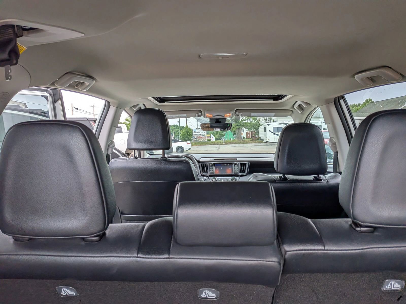 Used 2016 Toyota RAV4 Limited AWD/4WD image 34