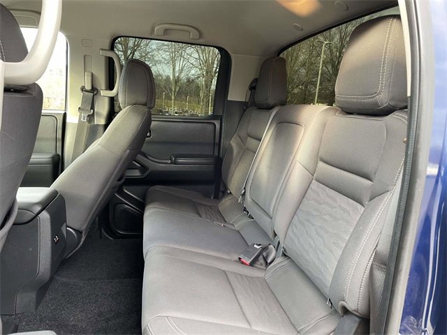 Used 2022 Nissan Frontier SV image 16