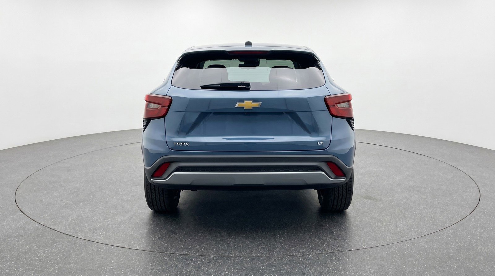 Used 2025 Chevrolet Trax LT FWD image 7