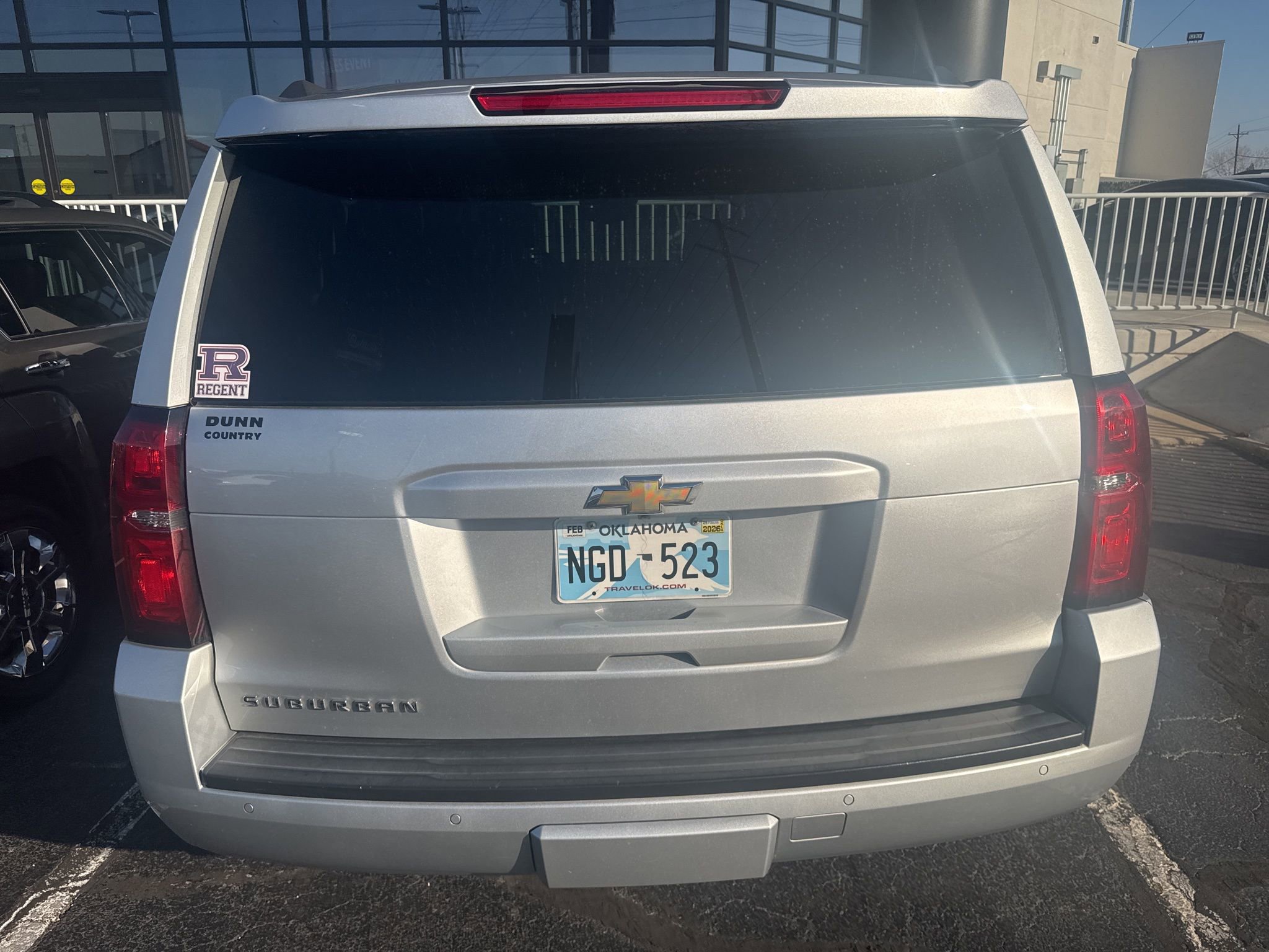 Used 2017 Chevrolet Suburban LT image 9