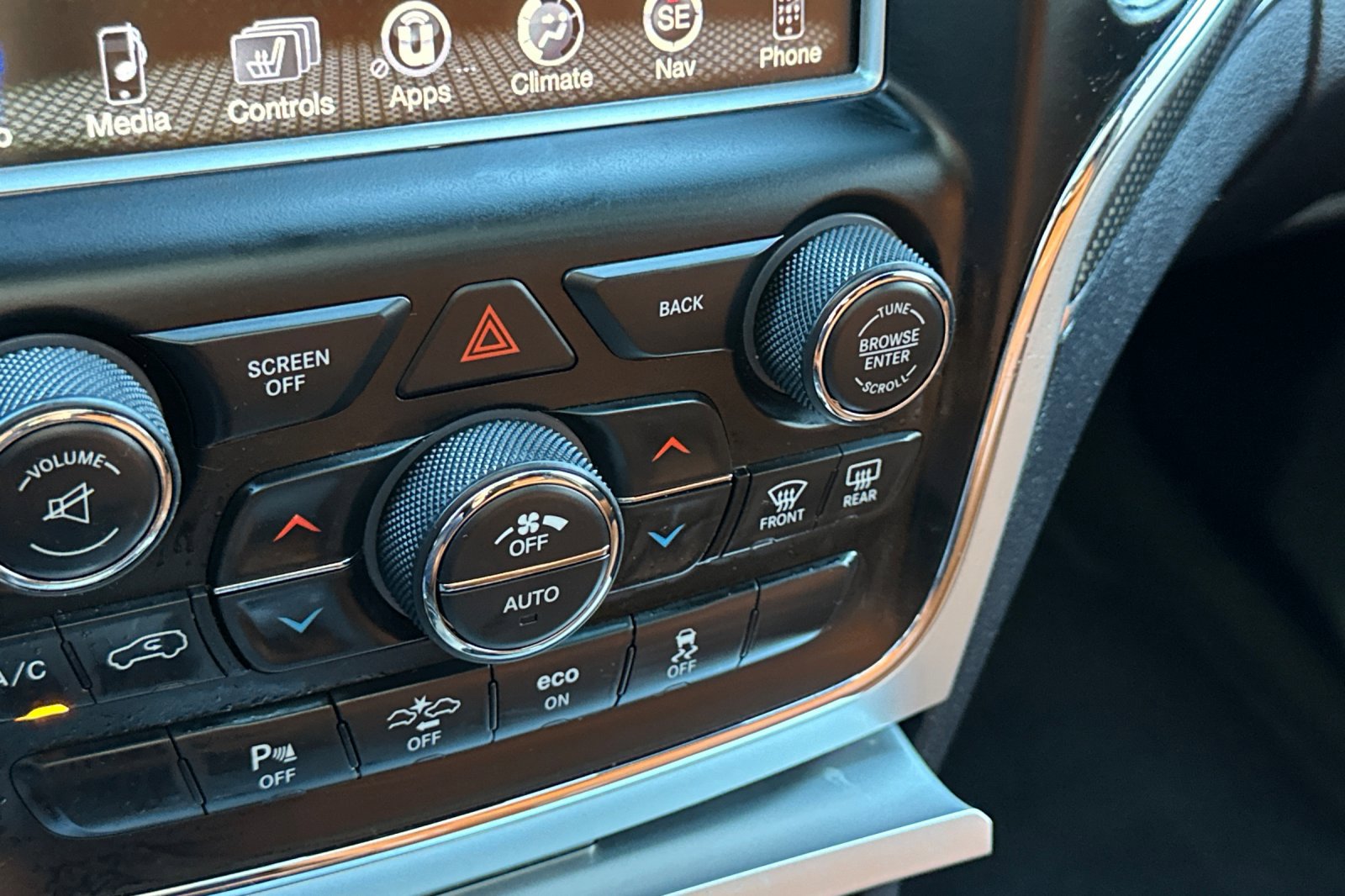 Used 2015 Jeep Grand Cherokee SRT w/ Trailer Tow Group IV image 29