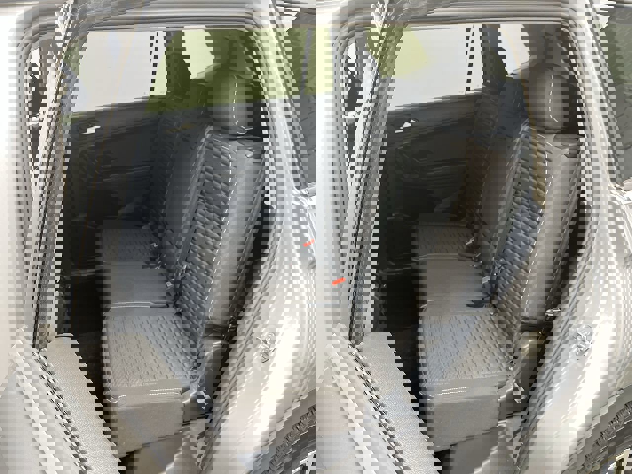 Used 2024 Volkswagen Tiguan S image 9