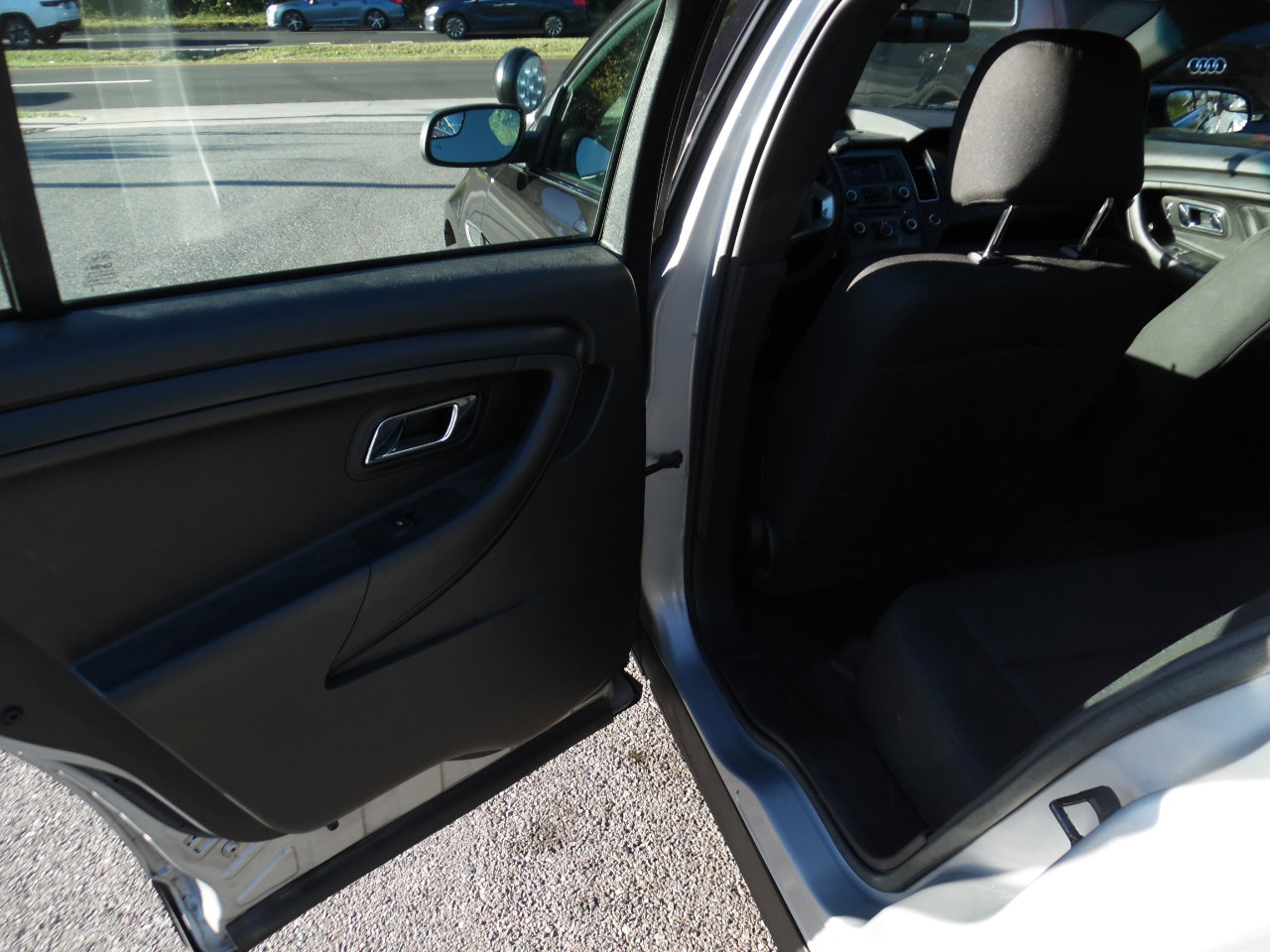 Used 2016 Ford Taurus Police Interceptor AWD image 15