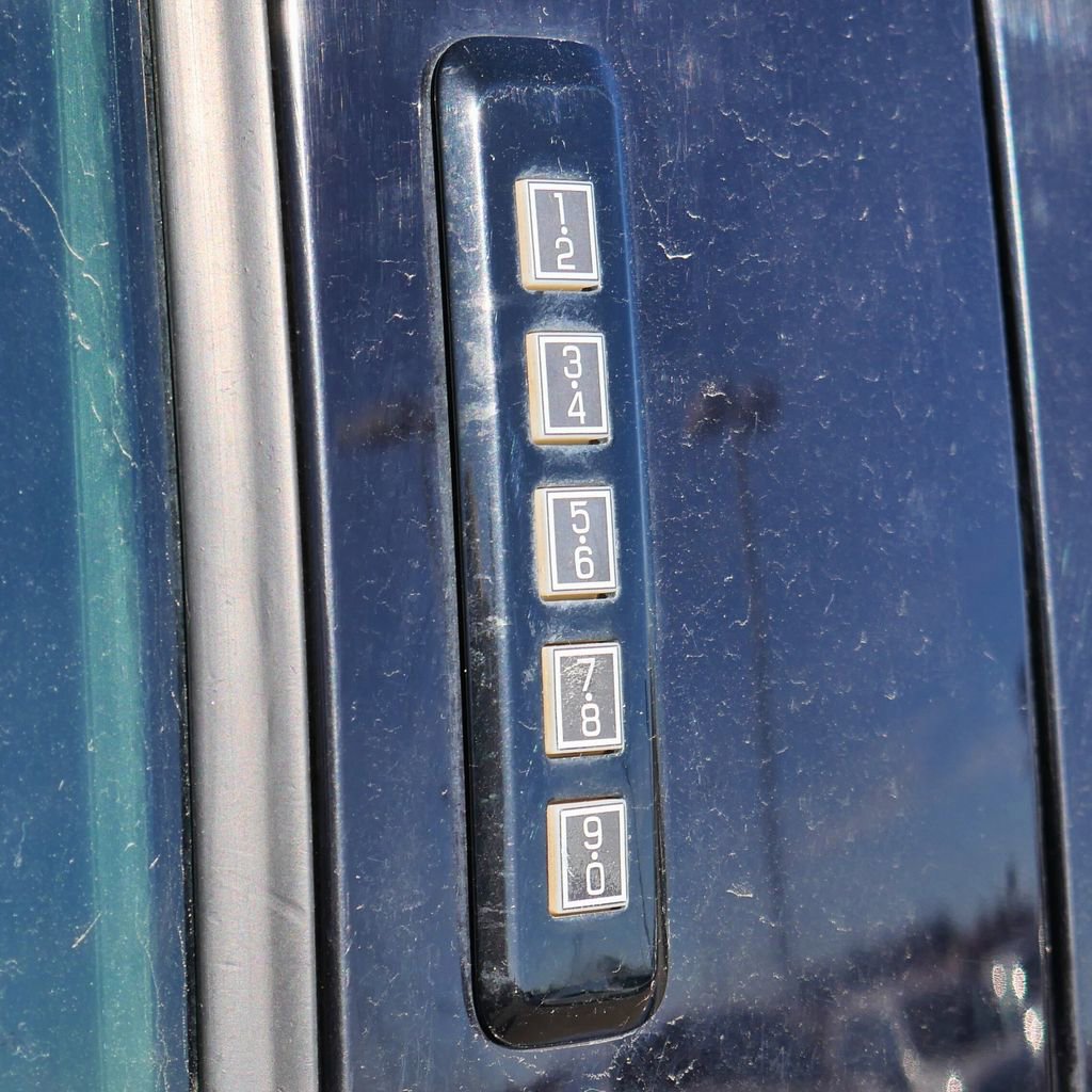 Used 2021 Ford F350 Platinum AWD/4WD image 16