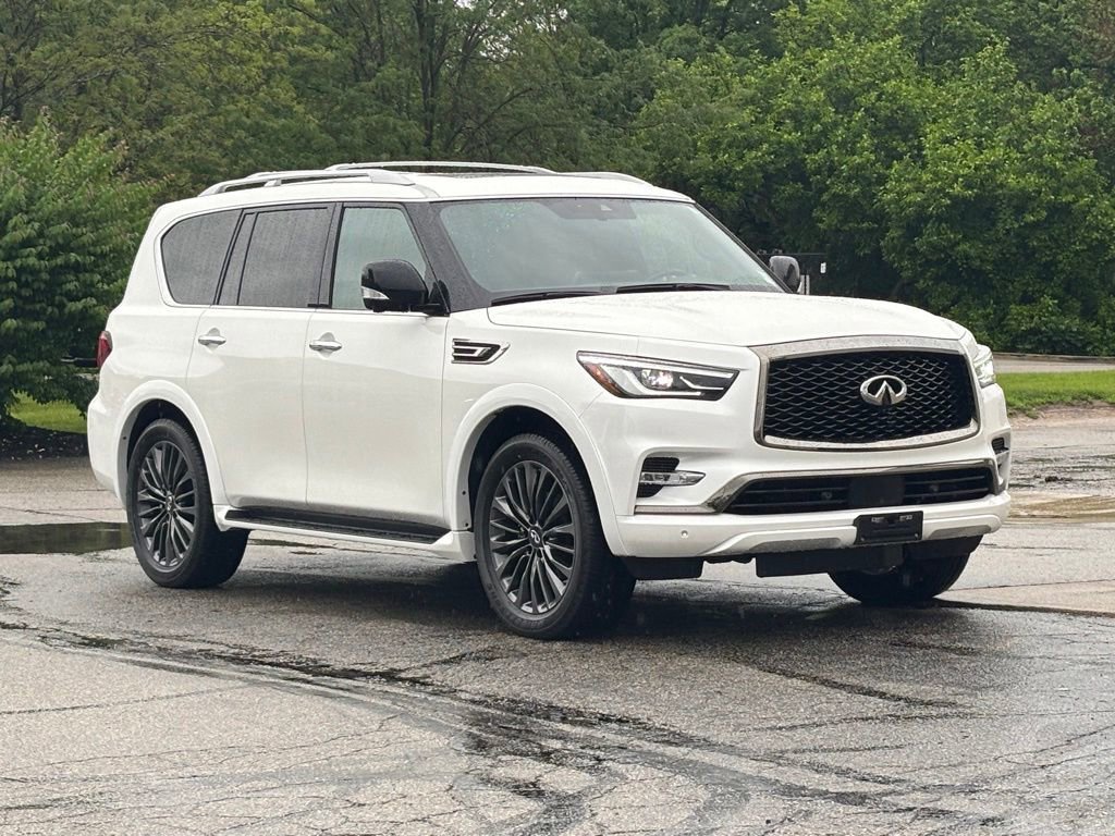 Used 2024 INFINITI QX80 Sensory